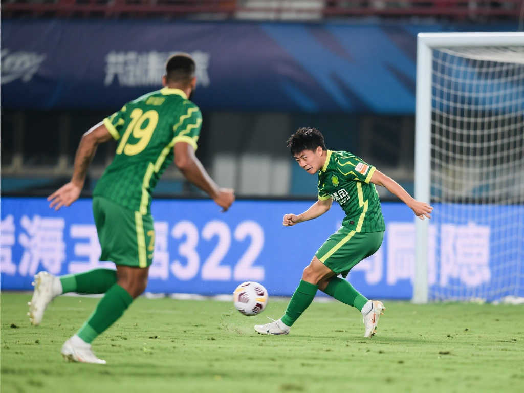 【中超】基莱斯梅开二度杨帆送乌龙 国安客战津门虎2-2握手言和 【中超】基莱斯梅开二度杨帆送乌龙 国安客战津门虎2-2握手言和